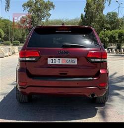 جیپ گراند شیرۆکی